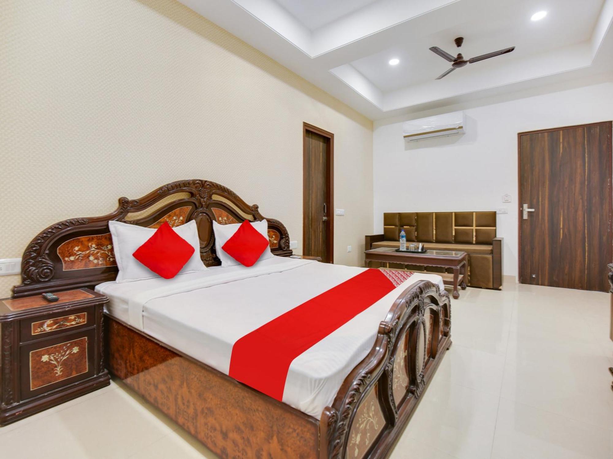 Hotel O Baran Classic Ludhiana Luaran gambar